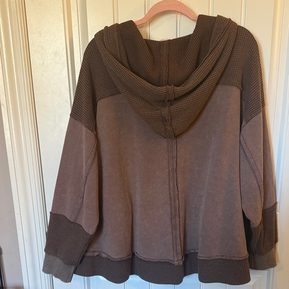 Easel Two-Tone Brown Mineral Wash Hooded Sweater - Picture 8 of 8